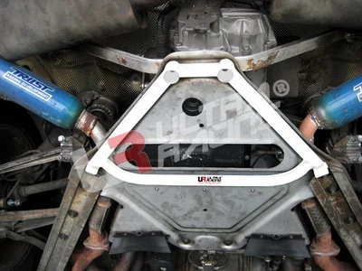 Rozpórka tylna (Rear Member Brace) Ultra Racing Porsche Boxster (986)