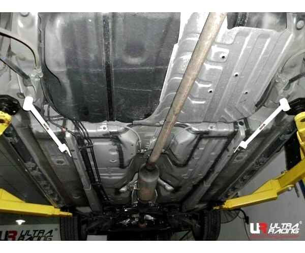 Rozpórka tylna dolna (Rear Lower Bar) (1856P) Ultra Racing Lexus ES 240 (XV40) 2.4 2WD 06-12