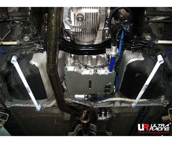 Rozpórka tylna dolna (Rear Lower Brace) Ultra Racing Nissan Skyline GTR R35