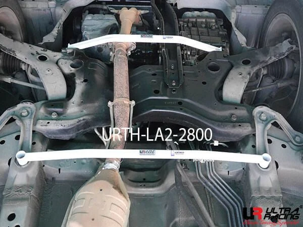 Rozpórka przednia dolna (Front Lower Tiebar)(2800) Ultra Racing Mitsubishi Grandis/Space Wagon 2.4 2WD 03-11