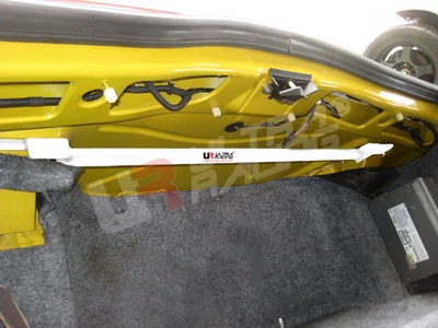 Rozpórka tylna górna (Rear Upper Strut Bar) Ultra Racing Alfa Romeo Spider GTV