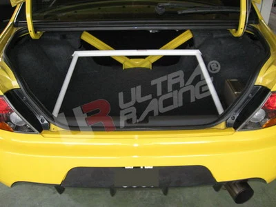 Rozpórka bagażnika (Rear Trunk Brace) Ultra Racing Mitsubishi EVO 7/8/9