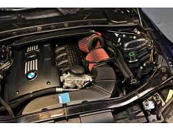 Dedykowany oil catch tank Mishimoto BMW E9X seria 3 N54 2006-2010
