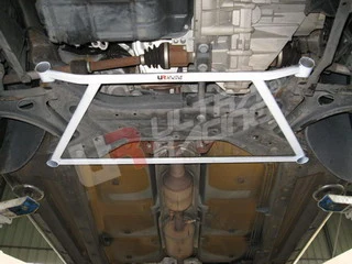 Rozpórka przednia dolna (Front Lower Brace) Ultra Racing Smart Forfour