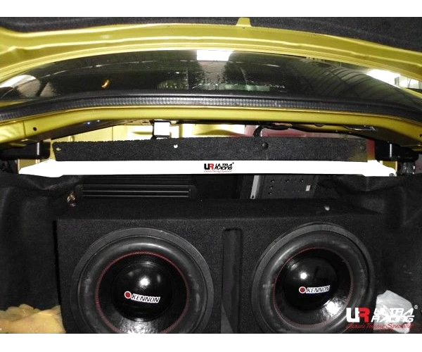 Rozpórka tylna górna (Rear Upper Strut Bar) Ultra Racing Nissan Skyline V35 2.5 01+