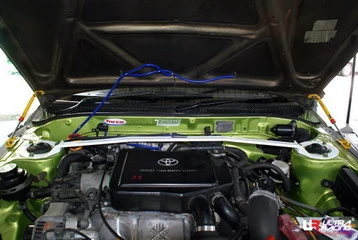 Rozpórka przednia (Front Upper Strut Bar)Ultra Racing Toyota Carina II 87-92 2.0