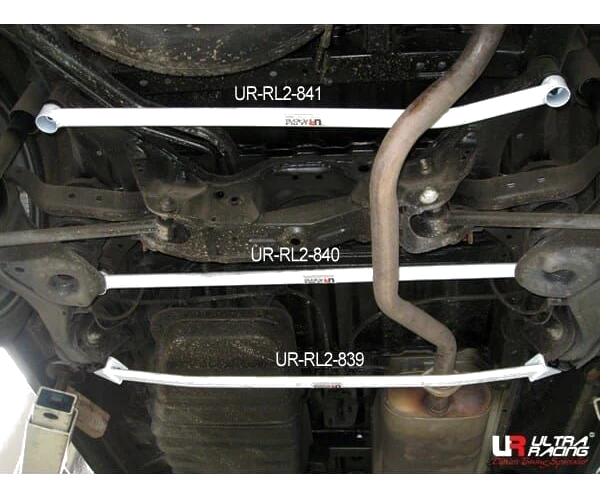 Rozpórka tylna dolna (Rear Lower Bar) (841) Ultra Racing Nissan Serena (C24) 2.0 2WD 99-12