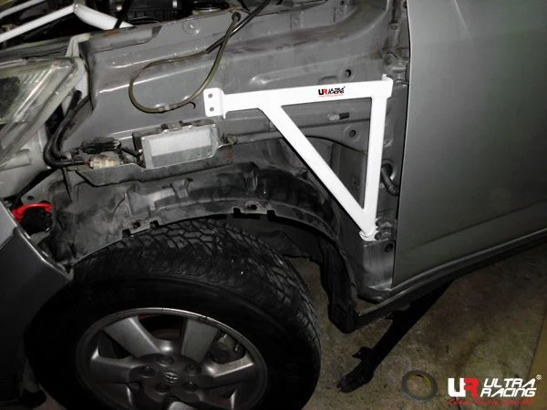 Rozpórka przedniego kielicha (Fender Brackets) Ultra Racing Daihatsu Terios 7-Seat 06+
