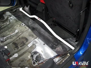 Rozpórka wewnętrzna (Room Bar) Ultra Racing Subaru Impreza GC8 94-01