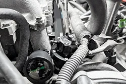 Zestaw przyłączeniowy listwy paliwowej Toyota 2UZ-FE bez VVT-i Radium Engineering