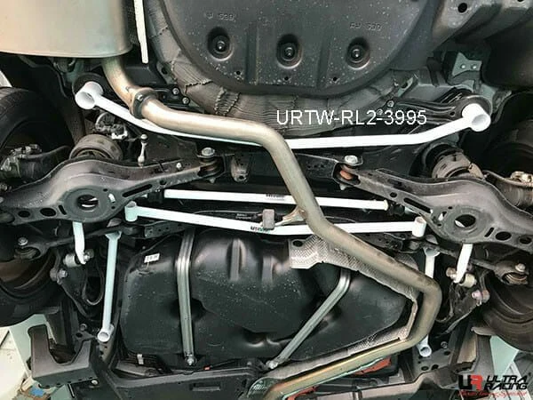 Rozpórka tylna dolna (Rear Lower Bar) (3995) Ultra Racing Lexus ES 300H (XZ10) 2.5 2WD Hybrid 18+/Toyota Camry 2.5 17+ 2WD
