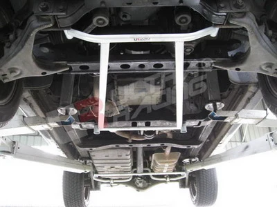Rozpórka przednia (Front H-Brace) Ultra Racing Kia Sorento 2.5