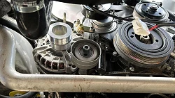 Napinacz Paska Osprzętu dla Zestawu Alternatora Bosch 180A Toyota 1UZ 3UZ MZR Garage
