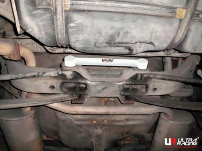 Rozpórka tylna dolna (Rear Lower Tiebar)/Brace 1585 Ultra Racing Hyundai Coupe 96-99