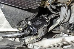 Dedykowany filtr paliwa z wkładem stalowym 10um BMW E90 E92 E93 Radium Engineering