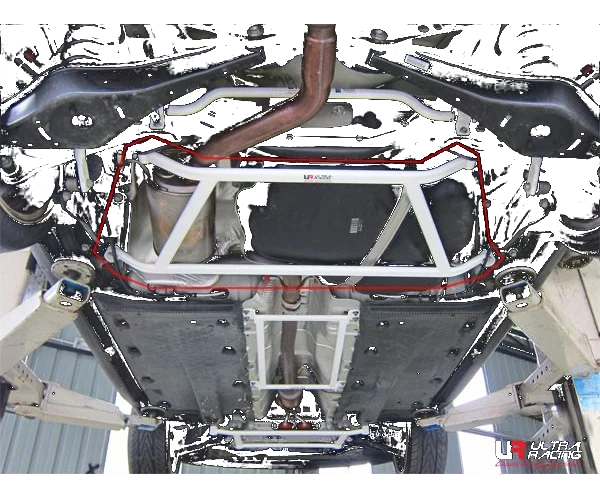 Rozpórka tylna dolna (Rear Lower Bar) 1965 Ultra Racing VW Golf 6 2.0 12+