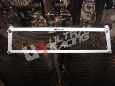 Rozpórka przednia dolna (Front Lower Brace) Ultra Racing Mazda 323F BA 94-98