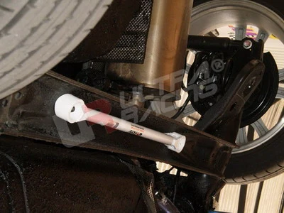 Rozpórka tylna (Rear Torsion Bar) Ultra Racing Ford Fiesta MK6/7 1.6 /Mazda 2 07+