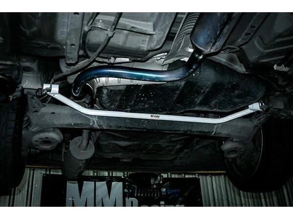 Rozpórka tylna dolna (Rear Lower Bar) (2821) Ultra Racing Toyota Porte (AP10) 1.5 2WD 04-12