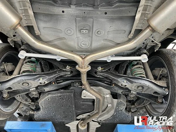 Rozpórka tylna dolna (Rear Lower Bar) (4059) Ultra Racing Honda Accord (CV1) 1.5T/2.0 2WD 18+