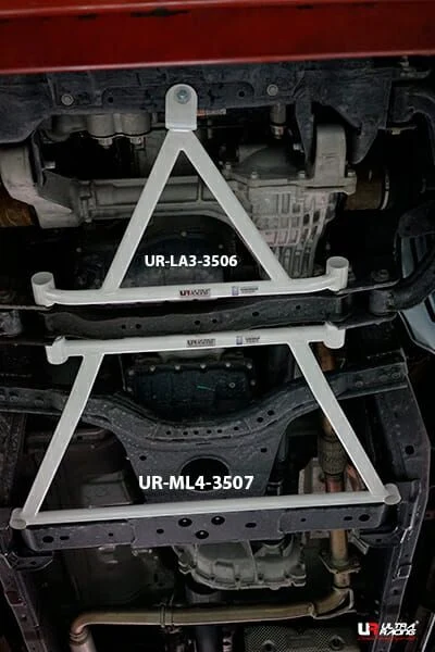 Rozpórka środkowa (Mid Lower Brace) (3507) Ultra Racing Nissan Navara (D23) 2.5D 4WD 14+