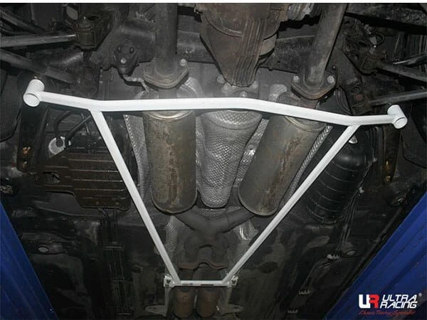 Rozpórka tylna dolna (Rear Lower Bar) (3269) Ultra Racing Ssangyong Chairman W 3.6 2WD/4WD 08-17