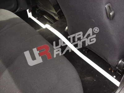 Rozpórka wewnętrzna (Room Bar) Ultra Racing Nissan Cefiro 88-94 A31