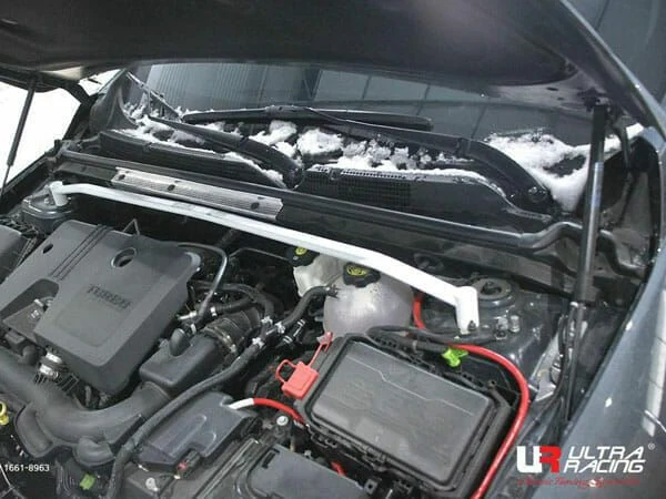 Rozpórka przednia (Front Upper Strut)bar(4145) Ultra Racing Chevrolet Malibu 2.0T 2WD Hybrid FL 19+