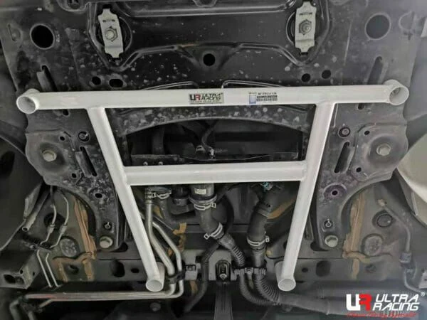 Rozpórka przednia dolna (Front Lower Brace) (3426) Ultra Racing Smart Fortwo (W453) 900-M281 2WD 14+ LHD/RHD