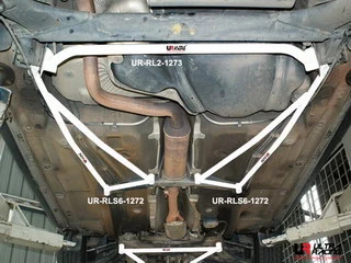 Rozpórka tylna dolna (Rear Lower Tiebar) 1273 Ultra Racing VW Golf 4 97-06