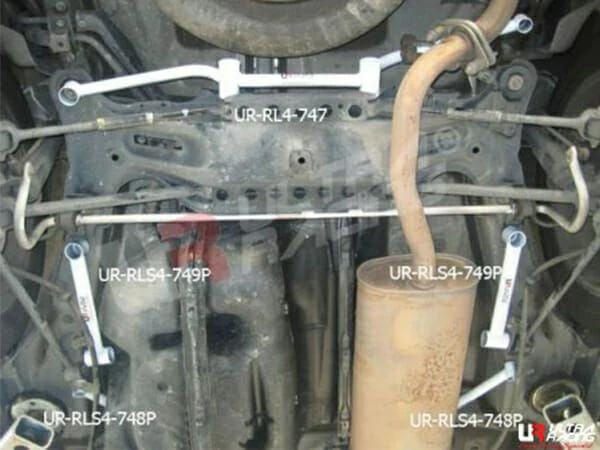Rozpórka tylna dolna (Rear Lower Bar) (749P) Ultra Racing Toyota Harrier (XU30) 2.4 2WD 04-09 LHD/RHD