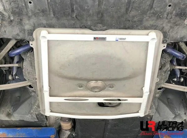 Rozpórka przednia dolna (Front Lower Brace) Ultra Racing for BMW M2 F87