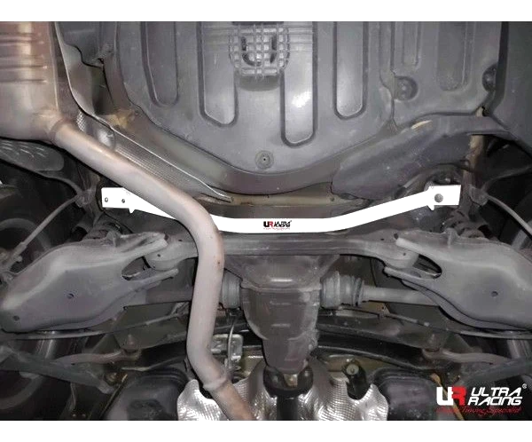 Rozpórka tylna dolna (Rear Lower Tiebar) Ultra Racing Mercedes E-Class 2.0K W212 11+