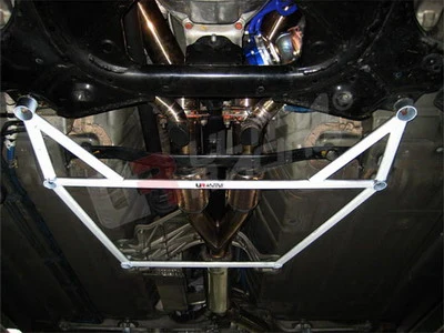 Rozpórka środkowa (Mid Lower Brace) Ultra Racing Nissan Skyline GTR R35