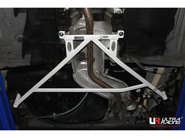 Rozpórka tylna dolna (Rear Lower Brace) 2727 Ultra Racing Renault Captur 13+