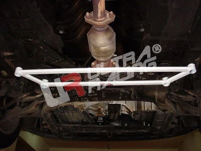 Rozpórka przednia (Front H-Brace) Ultra Racing Hyundai i30 07-12 /Elantra 07-10