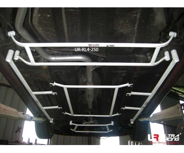 Rozpórka tylna dolna (Rear Lower Bar) (250) Ultra Racing Hyundai Maxcruz (DM) 2.0D/2.2D 13+/Santa Fe 2.4 13-18 4WD