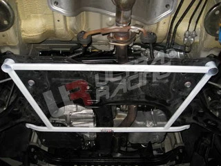 Rozpórka przednia dolna (Front Lower Brace) Ultra Racing Suzuki SX4 HB/Sedan