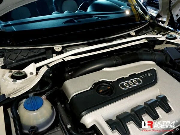 Rozpórka przednia (Front Upper Strut Bar)(3411) Ultra Racing Audi TT/TTS MK2 (TYPE8J) 2.0 TFSI 2WD LHD 06-14