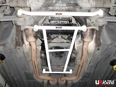 Rozpórka przednia (Front H-Brace) Ultra Racing Mercedes E-Class 03-06 W211
