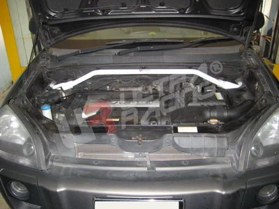 Rozpórka przednia (Front Upper Strut Bar)Ultra Racing Hyundai Tucson 05-09