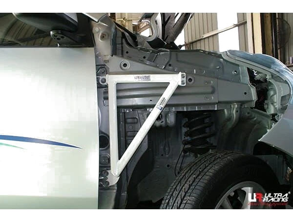 Rozpórka przedniego kielicha (Fender Brackets) (1587P) Ultra Racing Toyota Avanza (F600) 1.5 2WD 03-11