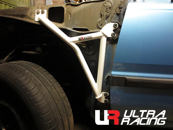 Rozpórka przedniego kielicha (Fender Brackets) Ultra Racing Toyota Starlet EP70/72