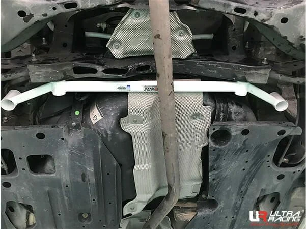 Rozpórka tylna dolna (Rear Lower Bar) (3743) Ultra Racing Mazda 3 3TH GEN (BM) 2.0 2WD Sedan 13-18
