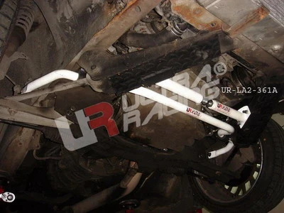 Rozpórka przednia dolna (Front Lower Bar) Ultra Racing Nissan Skyline R32 GTST / Cefiro A31