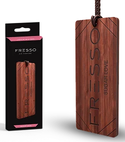 FRESSO Gift Box Sugar Love zestaw prezentowy drewniana zawieszka i perfumy samochodowe 50ml