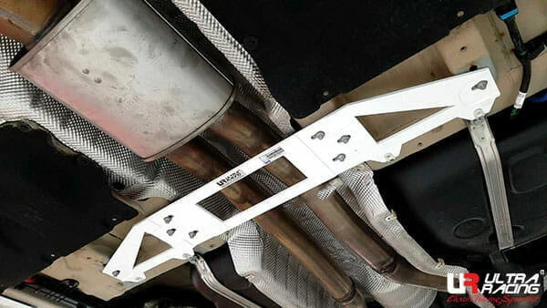 Rozpórka środkowa (Mid Lower Brace) (4002) Ultra Racing BMW G02 (X4) 3.0T 4WD 18+