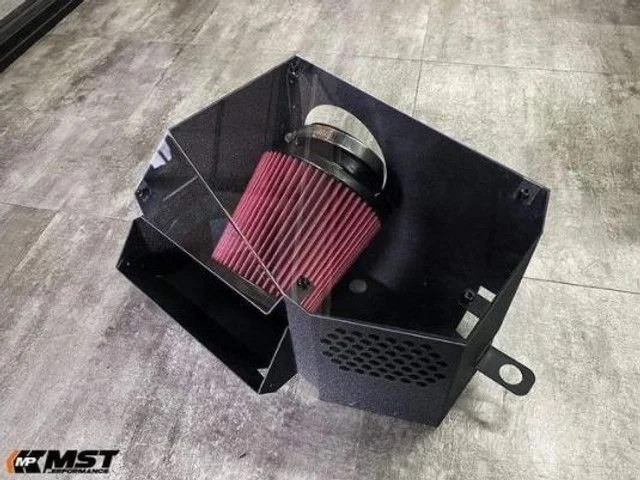 Przezroczysta pokrywa MST Performance Volkswagen VW Golf Gti/R MK7 MQB