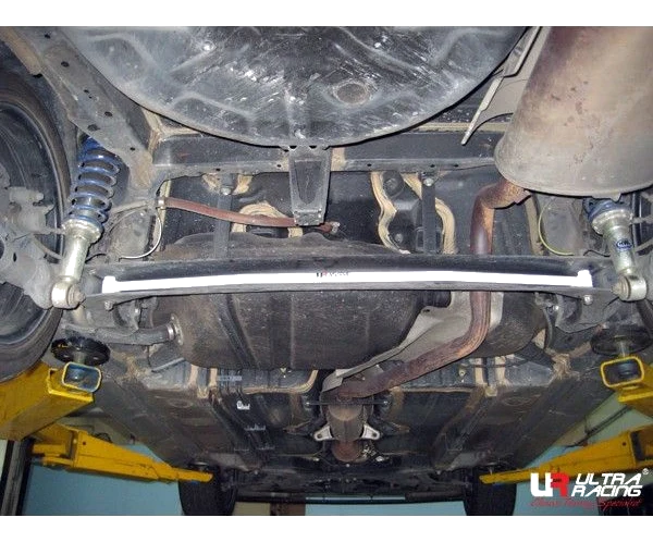 Rozpórka tylna (Rear Torsion Bar) Ultra Racing Toyota Corolla E12/E13