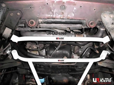 Rozpórka przednia dolna (Front Lower Tiebar) Ultra Racing Nissan 300ZX Z32 90-97